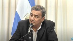 Lo voy a hacer meter preso al que no haga vacunar a sus hijos”