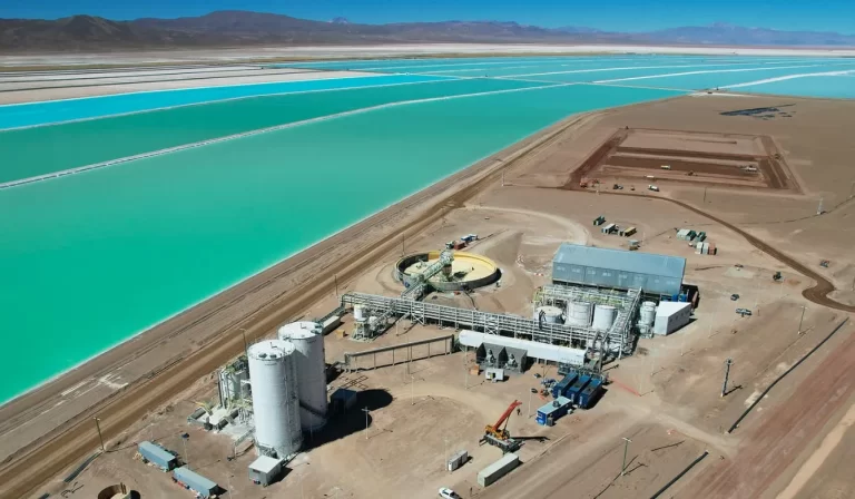 La suba del precio del oro y del litio podría aumentar la estimación exportadora