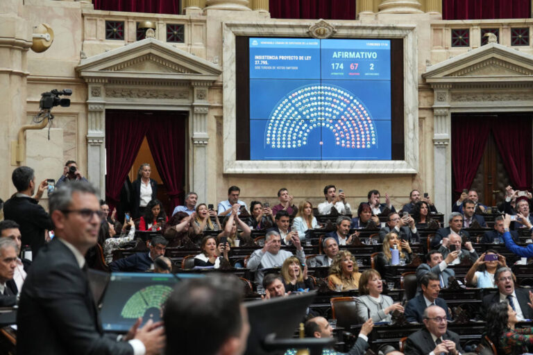 Ley Hojarasca: cientos de leyes obsoletas serán derogadas