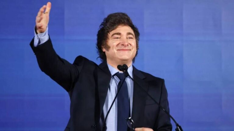 Milei anunció una baja en las retenciones para el trigo, la cebada y la soja