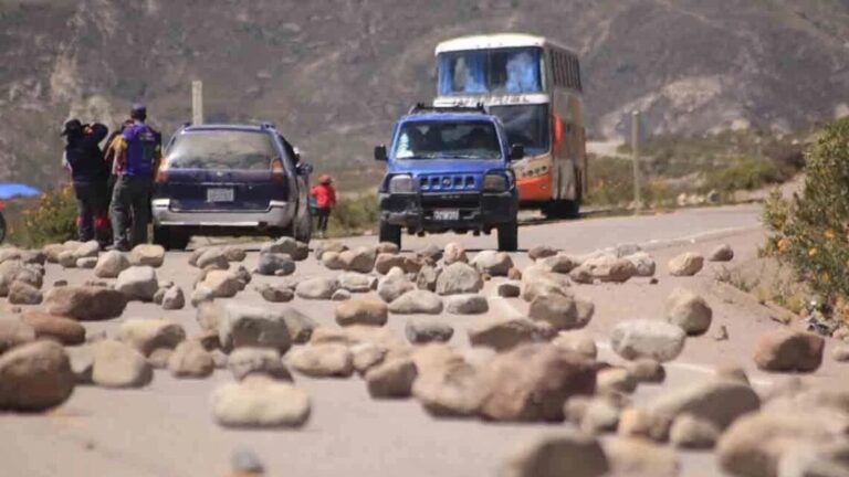 El Congreso boliviano autorizó la intervención de las Fuerzas Armadas para liberar las rutas