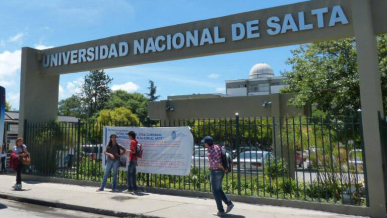 Otra vez los alumnos universitarios se quedan sin clases por un paro docente