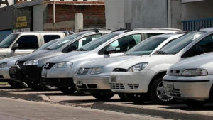 El precio de los autos usados están en su mínimo histórico