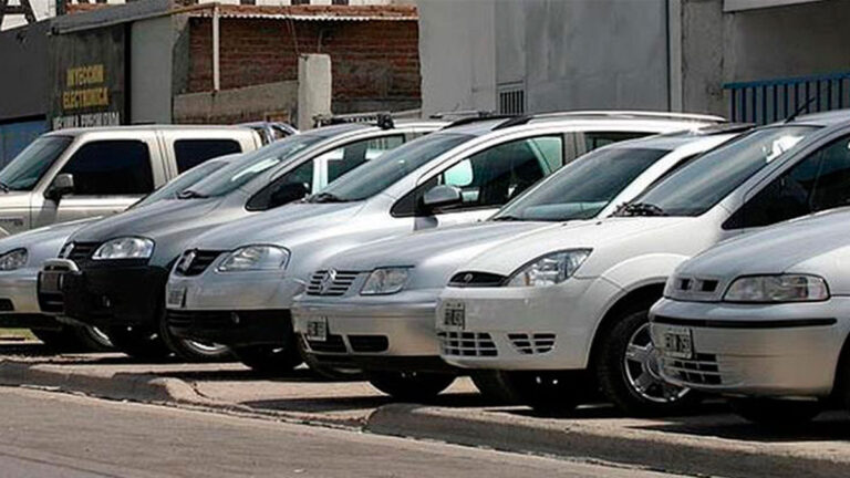 El precio de los autos usados están en su mínimo histórico