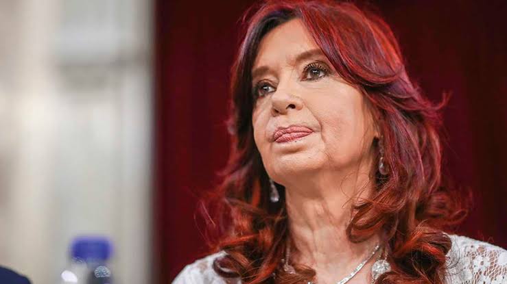 La Procuración le pidió a la Corte que le quite la pensión vitalicia a Cristina