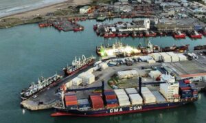 El superávit comercial marcó un récord de casi u$s14.000 millones en el primer semestre