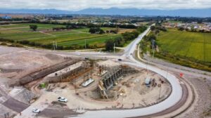 Avanza la Autopista del Valle de Lerma: Ya colocaron 36 vigas del primer nudo vial