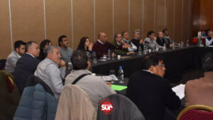 Continúan las paritarias entre el Gobierno y los gremios estatales de Salta