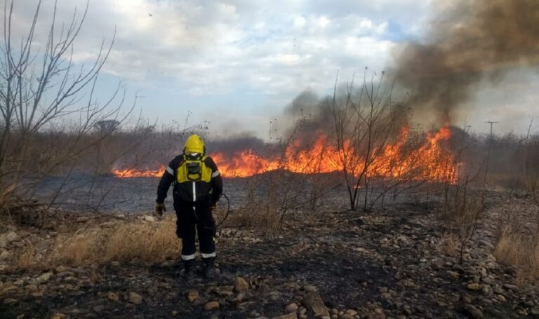 Alerta por incendios en Salta por las temperaturas